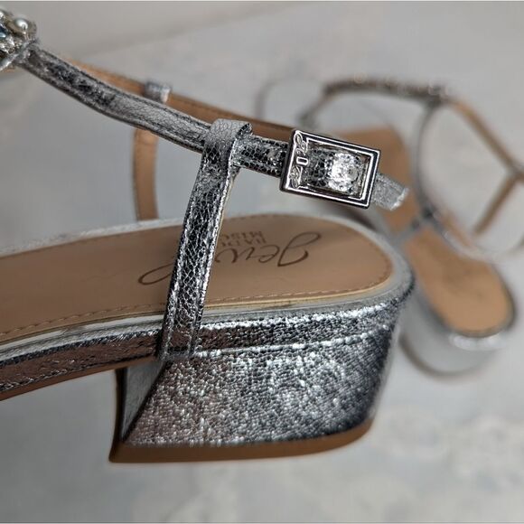 Jewel Badgley Mischka Dasha Block Heel Thong Sandals Silver - Picture 4 of 5